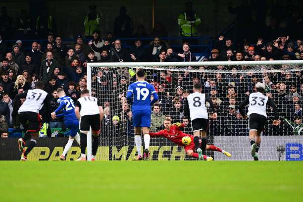 足球比賽中常見的定位球技術(shù)類型及實(shí)戰(zhàn)應(yīng)用