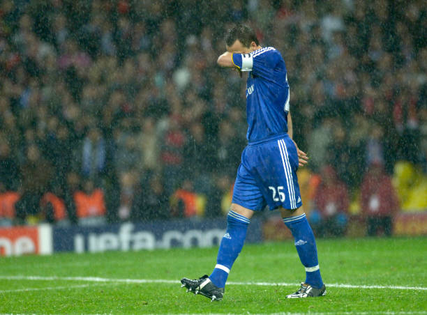 關鍵數(shù)據(jù)實時播報：射門、控球率、換人動態(tài)