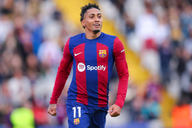 梅西vs巴西：回顧球王與桑巴軍團的經(jīng)典對決