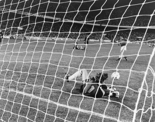 羅納爾多巔峰時(shí)期身體素質(zhì)有多恐怖？