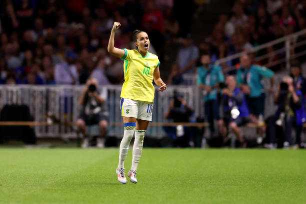 德甲贊助商格局解析：本土品牌與國際巨頭的角力