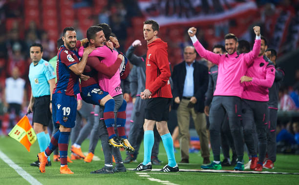 90vs足球手機(jī)比分版全新升級(jí)：實(shí)時(shí)數(shù)據(jù)+AI預(yù)測(cè)，精準(zhǔn)掌握賽事動(dòng)態(tài)！