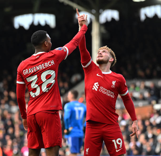 馬路上的足球：看圖寫(xiě)話安全教育