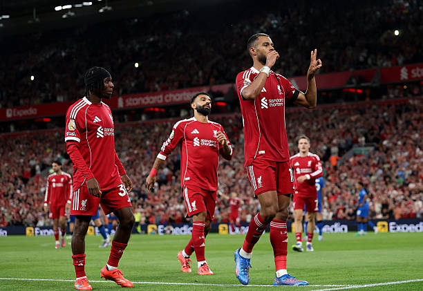 齊達(dá)內(nèi)的影響力：如何改變現(xiàn)代足球的中場角色