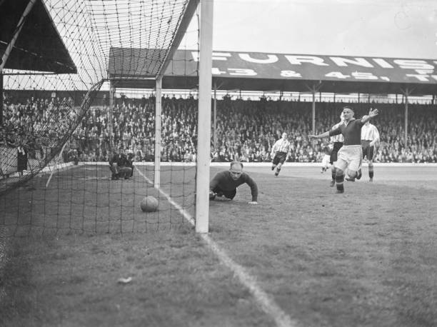 除了柏林赫塔，還有哪些俱樂部代表首都足球？