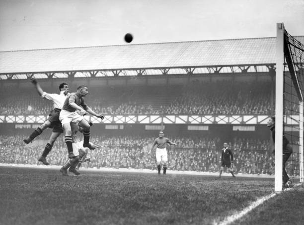 邊裁如何通過站位與觀察避免越位誤判