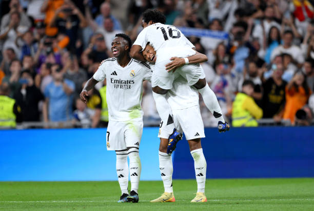 七人制足球場尺寸圖：長寬、禁區(qū)與罰球區(qū)規(guī)范