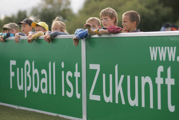 歐冠八強賽程表時間：完整對陣與開球時刻一覽