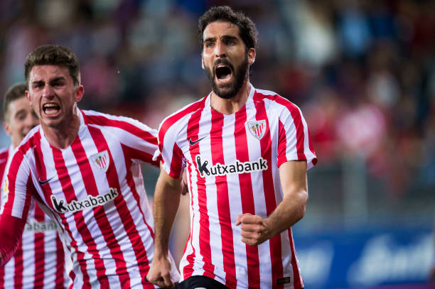 歐冠榮耀：梅西與C羅的冠軍之路