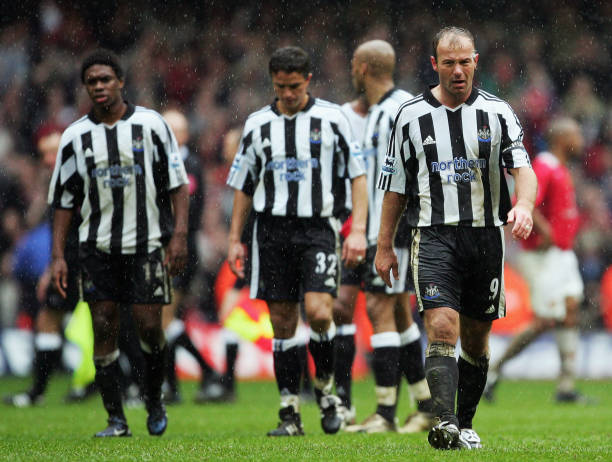 歐冠16強首回合全賽果：進球、紅黃牌及關(guān)鍵瞬間