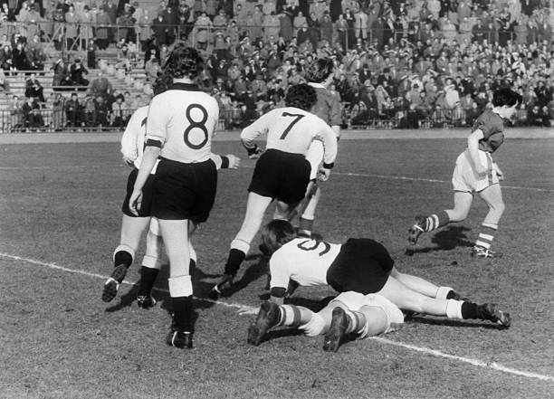 第一屆中超聯(lián)賽積分榜：深圳健力寶奪冠，山東魯能緊隨其后