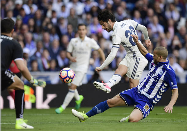 從鞋釘?shù)叫妫航馕龈叨俗闱蛐募毠?jié)設計與實戰(zhàn)表現(xiàn)