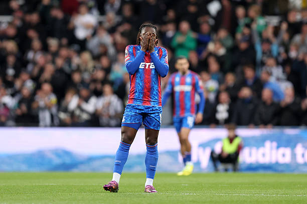 知乎球迷提問：哈蘭德和姆巴佩誰更強？