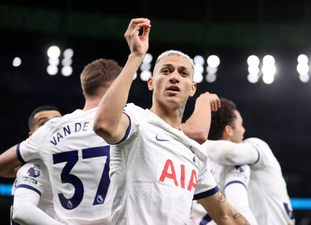 2012年德甲射手王之爭：賽季進(jìn)球數(shù)據(jù)與關(guān)鍵比賽回顧