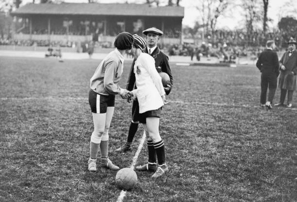 不容錯過的足球之夜：CCTV5今日直播節(jié)目表