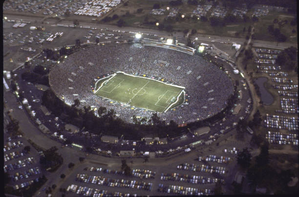 歷屆奧運(yùn)會(huì)吉祥物的寓意與設(shè)計(jì)理念解析