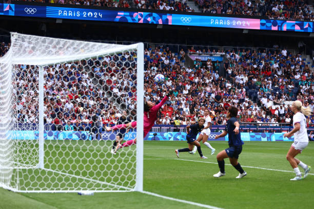 巴黎與洛杉磯：2017年雙城奧運主辦權分配的歷史性決定