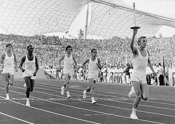 奧運(yùn)會(huì)男單乒乓球比賽的晉級(jí)與淘汰規(guī)則