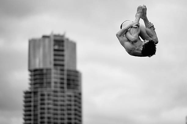 歷屆奧運會三級跳遠(yuǎn)冠軍及其創(chuàng)造的世界紀(jì)錄