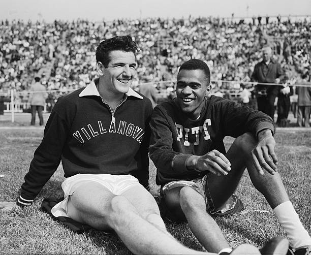 背越式 vs 魚躍式：兩種跳高技術(shù)的區(qū)別與選擇