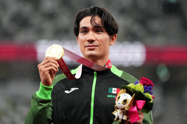 從跳水冠軍到戀人：田亮與郭晶晶的戀愛時(shí)長(zhǎng)揭秘