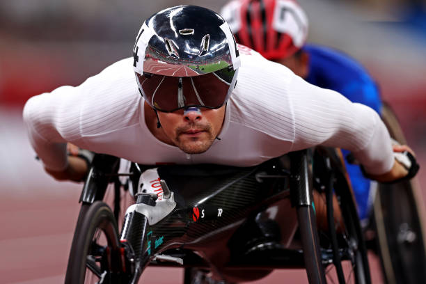 寧澤濤2016年泳池訓(xùn)練照，展現(xiàn)專業(yè)運(yùn)動(dòng)員風(fēng)采