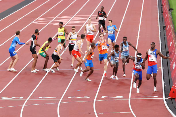 跳遠(yuǎn)世界紀(jì)錄保持者的突破瞬間