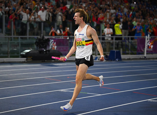 從跑道到課堂：田徑比賽中的數(shù)學(xué)問題教學(xué)設(shè)計