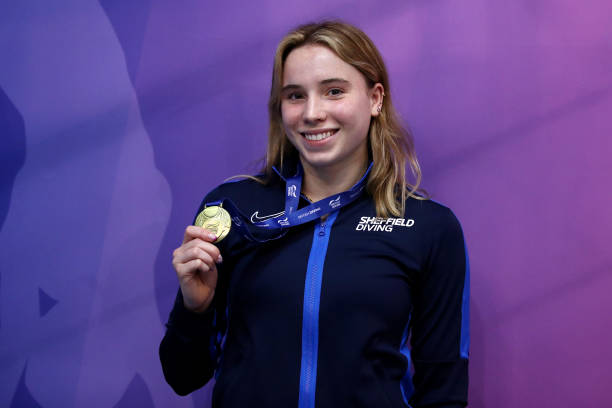 從奧運領(lǐng)獎臺到時尚大片：陳若琳的多面魅力