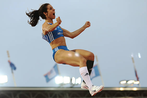 跳水女皇吳敏霞婚紗照首度公開，氣質(zhì)優(yōu)雅動人