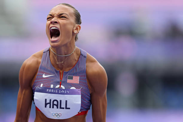 伏明霞年齡與成就：中國(guó)跳水傳奇的歲月印記