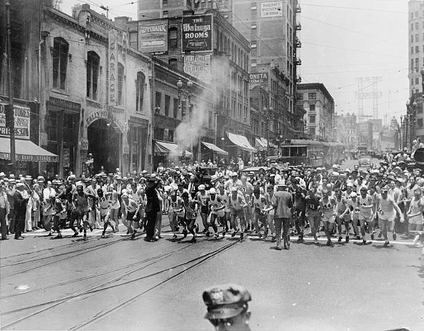 閃電之速：短跑女王的賽場(chǎng)風(fēng)采與技術(shù)解析