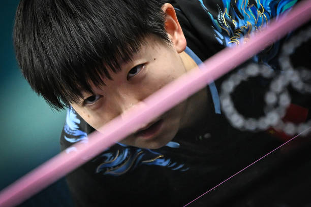 乒乓球比賽時如何避免汗水影響握拍？