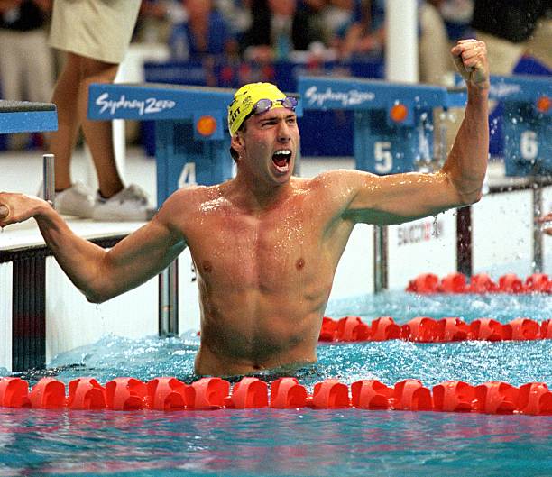 如何通過手部動作提升游泳速度與耐力