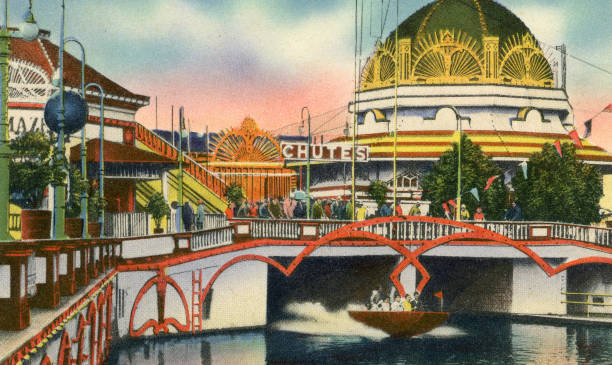 趣味性、揭秘風(fēng)格，吸引游泳愛(ài)好者和想深入了解的人