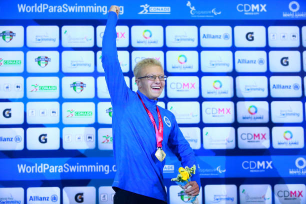 兒童游泳拼音入門：趣味學習水中的漢字