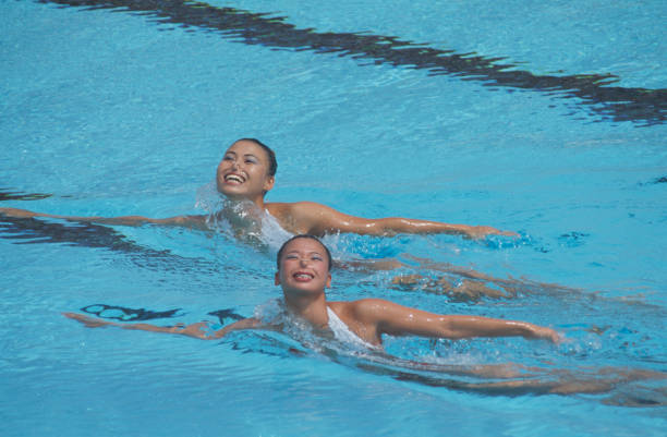 掌握蛙泳勾腳：提高游泳速度與姿勢流暢性