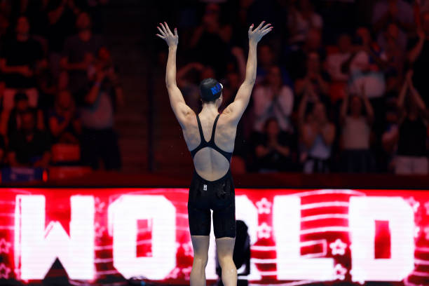 游泳蹬腿慢動(dòng)作教程：提高腿部力量與協(xié)調(diào)性