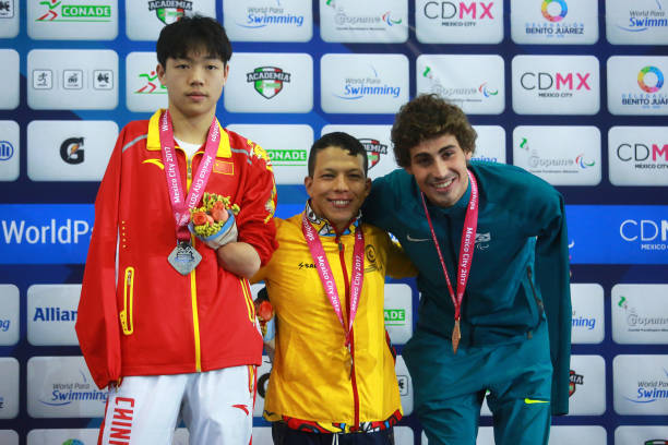 游泳池游泳會感染婦科病嗎？專家解答