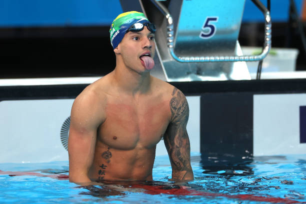 女性夢(mèng)見游泳是好是壞？專家為你解答