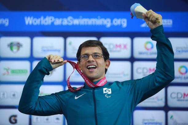 2016年花樣游泳賽事中的創(chuàng)新動作與編排