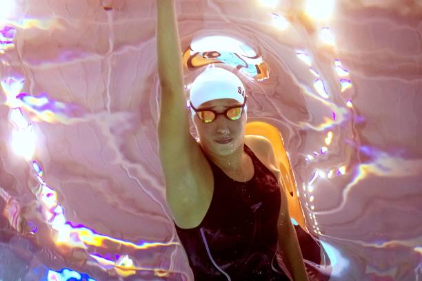 游泳一小時(shí)消耗的能量相當(dāng)于跑步多久？詳細(xì)分析