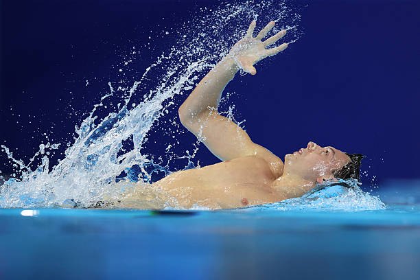 如何正確設置游泳池安全標識標牌？