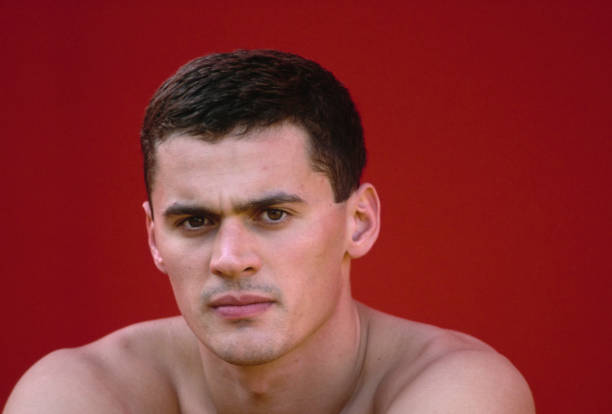 張雨霏：中國(guó)游泳隊(duì)的新一代領(lǐng)軍人物