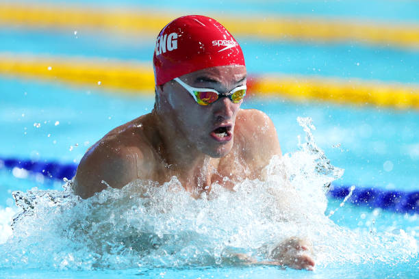 紙藝教程：輕松學(xué)會折會游泳的紙魚