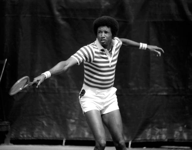 掌握網(wǎng)球上旋擊球技巧:提升你的擊球控制力