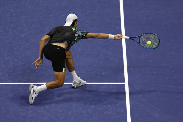 場(chǎng)地地面鋪裝材料選擇指南——基于板式網(wǎng)球場(chǎng)地建設(shè)要求