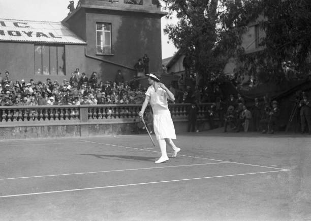 法網(wǎng)辛納中的法庭場景：真實(shí)性與戲劇性的完美結(jié)合