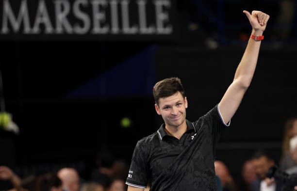 網(wǎng)球比賽不僅是技術(shù)的較量，更是心理的博弈！