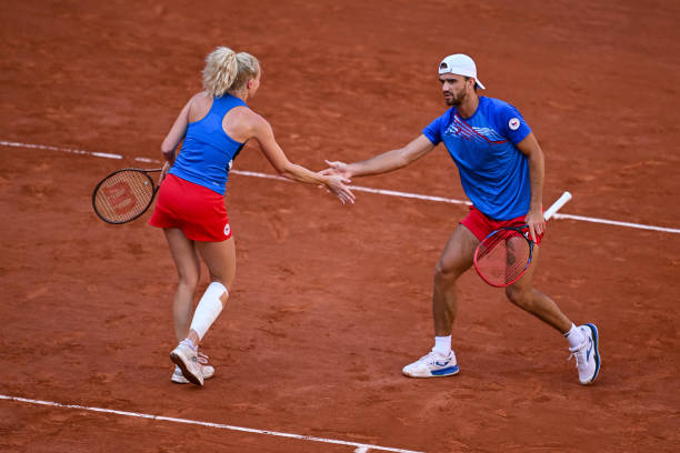 從納達(dá)爾到費(fèi)德勒：看頂尖球星如何極致運(yùn)用旋轉(zhuǎn)